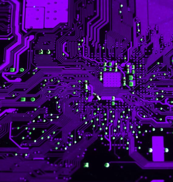 PCB是電路板嗎，pcb板跟電路板一樣嗎？